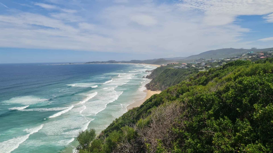 6 Bedroom Property for Sale in Brenton On Sea Western Cape